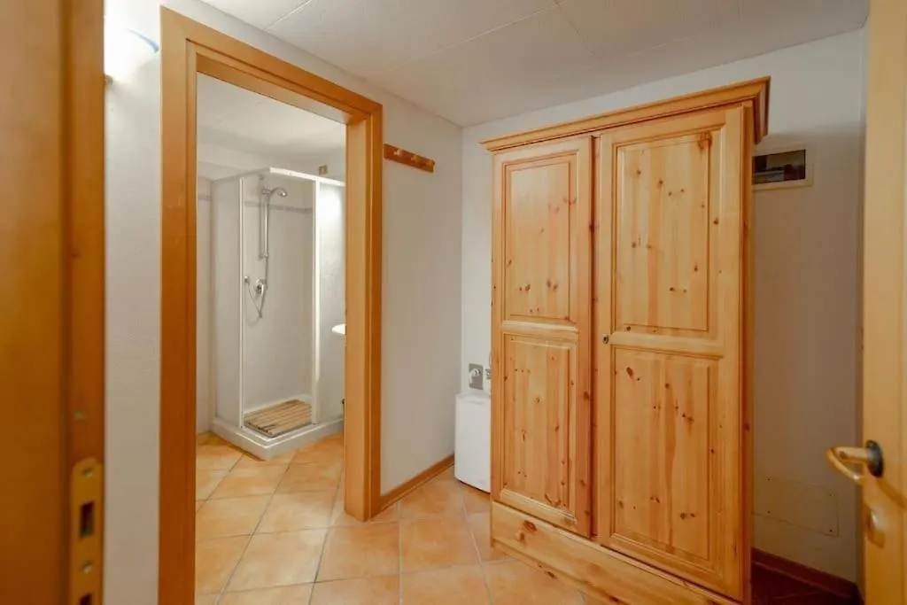Mountain Bliss Retreat-15 Min From Cortina Apartment Borca di Cadore Italy